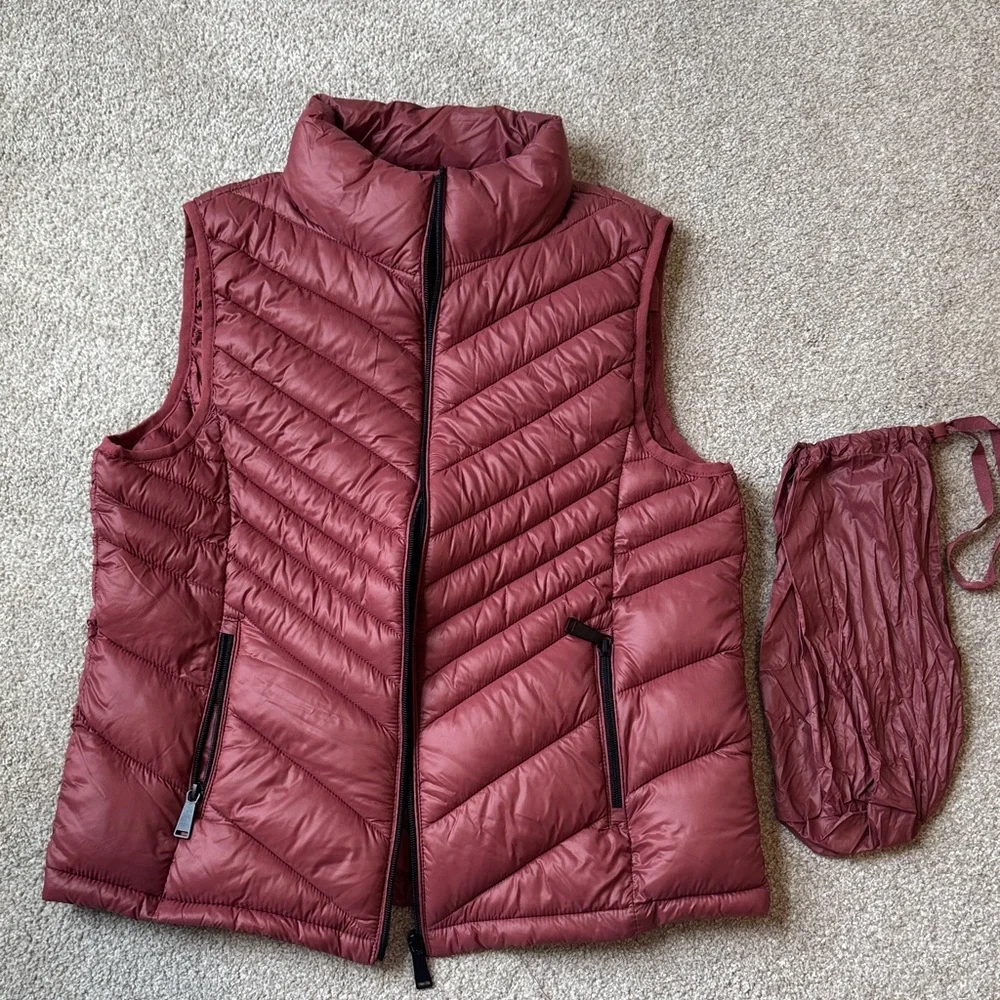 Love Tree Women's Quilted Packable Puffer Vest Size Medium Dark Pink - Picture 12 of 12
